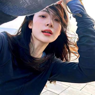 与白兰度共跳华尔兹